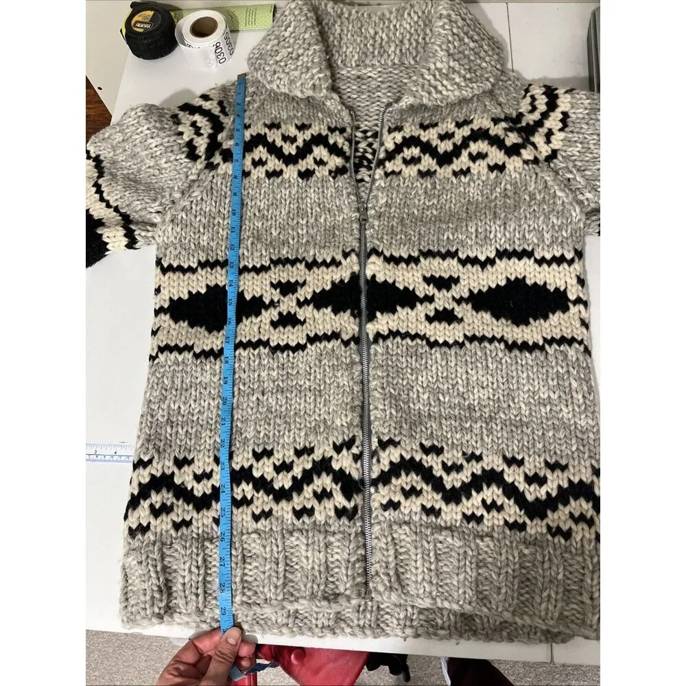 Cowichan Style Vintage Wool Sweater Men’s Large - Picture 9 of 9